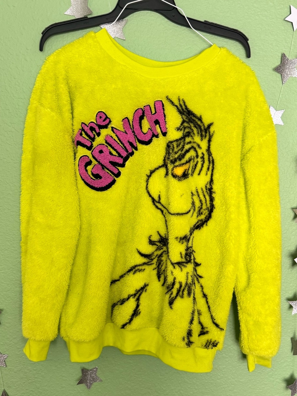 LUC women L The Grinch Fuzzy Crewneck Sweater - neon green